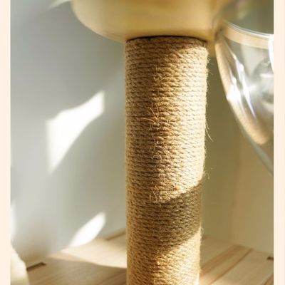 Torre di gatti in legno di dimensioni personalizzate con componenti di grattaforma di arrampicata a più livelli