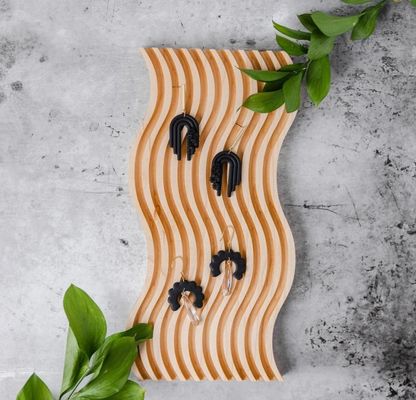 Display a cartone ondulato decorativo in legno di acero per lo stile Boho moderno su misura