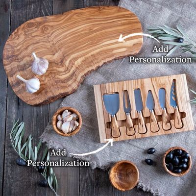 Tavola di taglio di legno d'oliva personalizzata e ecologica per il taglio e il formaggio