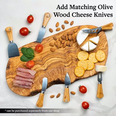 Tavola di taglio di legno d'oliva personalizzata e ecologica per il taglio e il formaggio