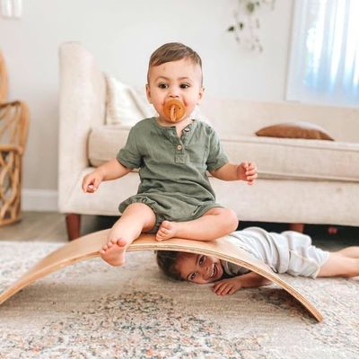 Logo personalizzato Wood Wobble Board Set di 2 per adulti in palestra e surf gioco Montessori