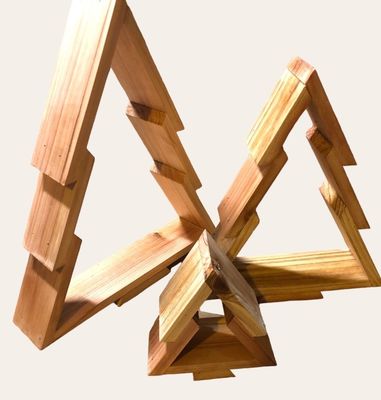 Albero di Natale in legno perfetto per creare un'atmosfera festiva