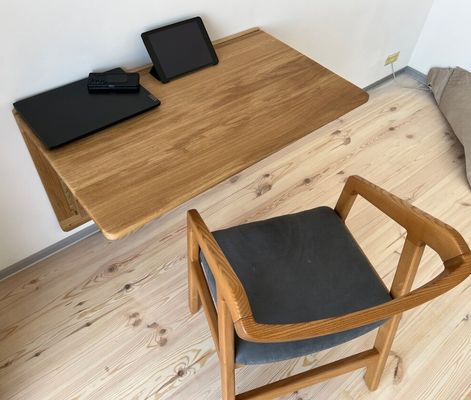 202407 Scrivania muraria in quercia Scrivania pieghevole per ufficio ufficio Edificio di stampa bruciato