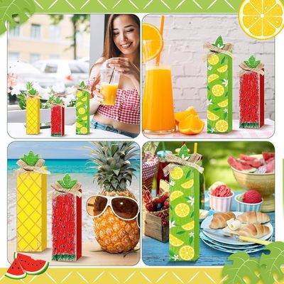 Decorazione del vassoio in legno per l'estate