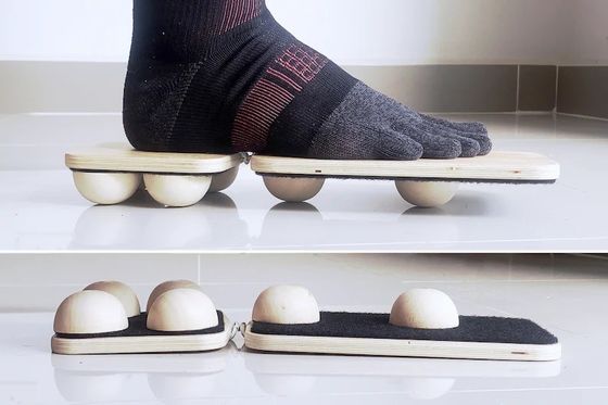 Tabella di bilanciamento per esercizi di piedi in legno per prevenire le arcate cadute Stile di design classico