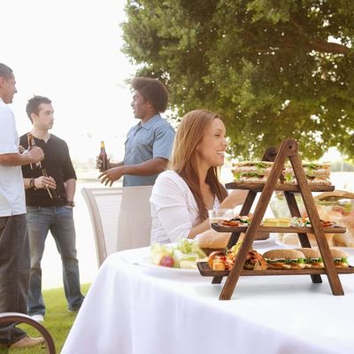 Accepted Custom Wood 3 Tier Serving Tray Tre livelli Cupcake Stand per i negozi di regali