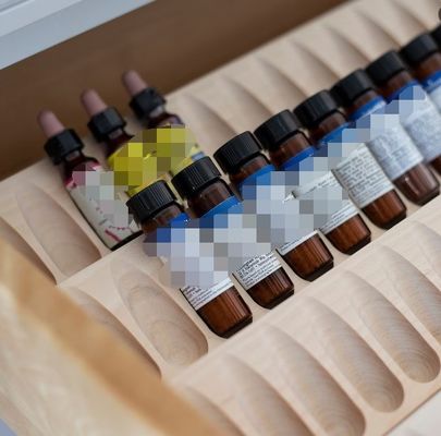 Tenitori di magazzino scaffalature di legno massiccio di betulla Installazione di cassetti per soluzioni di risparmio di spazio