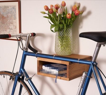 Classificazione Scala non pieghevole Scala per biciclette montata a parete con design in legno di rovere fatto a mano