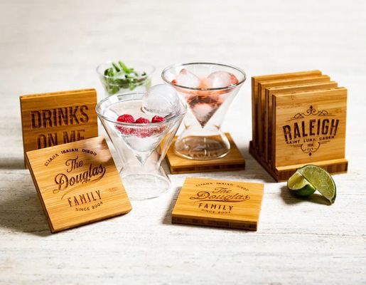 Cappelli di famiglia con porta opzionale in bambù, faggio, noce, quercia, MDF o pino