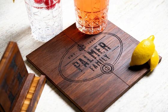 Cappelli di famiglia con porta opzionale in bambù, faggio, noce, quercia, MDF o pino