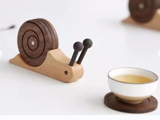 Cute Snail Solid Wood Coaster Isolation Mat Set Di 5 Con Portante Desktop Decorazione Regalo