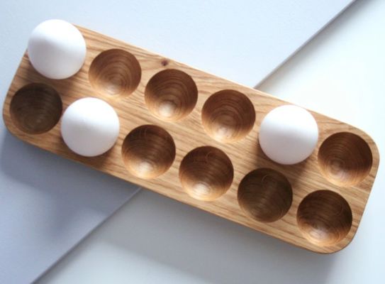 Pratico portauovo in legno a livello singolo per l'organizzazione del bancone