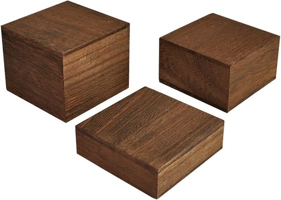 3 supporti di altezza diversa Display in legno Risers Set Logo personalizzato Verniciatura Manipolazione di stampa
