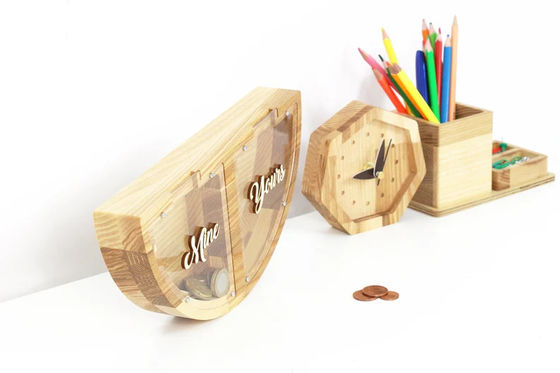 Personalised Wooden Piggy Bank MINE YOURS Design Risparmia in modo divertente e creativo