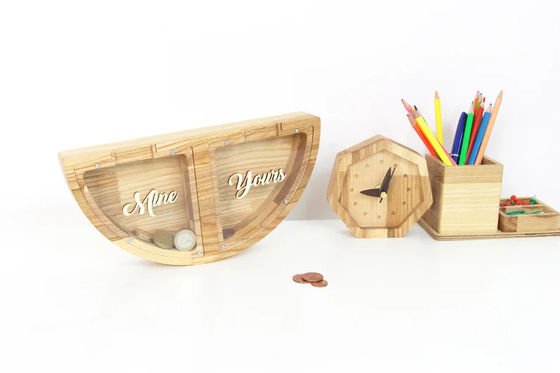 Personalised Wooden Piggy Bank MINE YOURS Design Risparmia in modo divertente e creativo