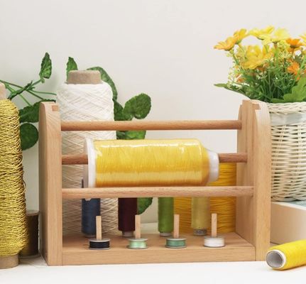 202406 Portatore di bobine di filati di legno