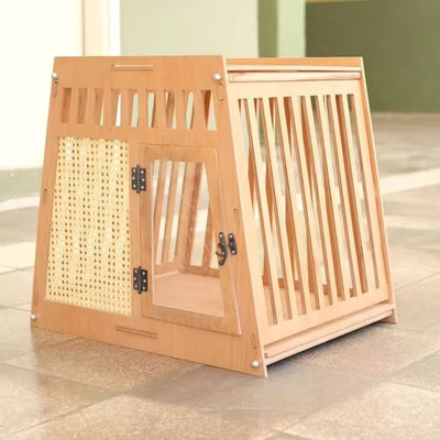 Casa per cani e gatti in legno naturale con porta in bianco