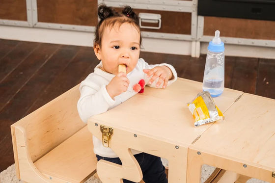 Capo di lettura gratuito per il tavolo e la torre di attività per bambini