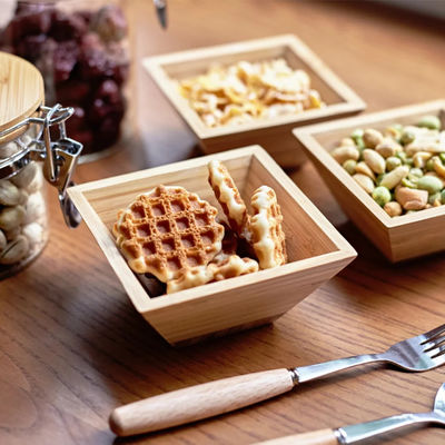 Set di ciotole in legno per l'insalata con ciotole quadrate in bambù naturale e organizzatore di frutta secca