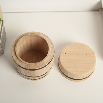 Barile di legno a colori semplici personalizzabile per le tue preferenze