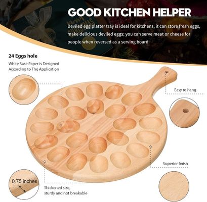 Piatto di uova in legno e tabellone di caramelle per Pasqua e Natale