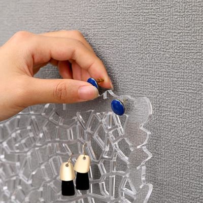 Display di orecchini in legno galleggiante acrilico per logo personalizzato