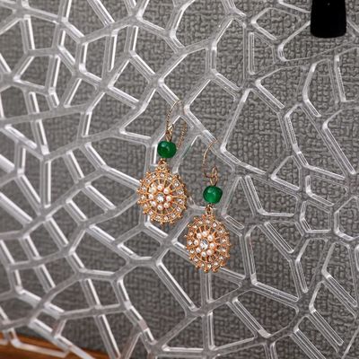 Display di orecchini in legno galleggiante acrilico per logo personalizzato