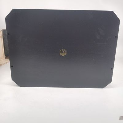 202406 Piatto di legno nero per la preparazione del cibo Materiale di legno di acacia Piatto di legno su misura con maniglie