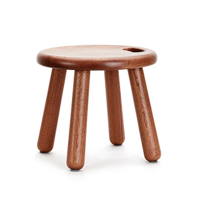Imballaggio postale N Moderno design Piccolo sgabello di legno rotondo per cucina Soggiorno Decorazione domestica Sgabello di mobili