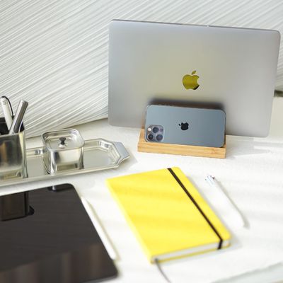 Rack non pieghevole Stand per laptop verticale Logo personalizzato Supporto doppio stand con dock