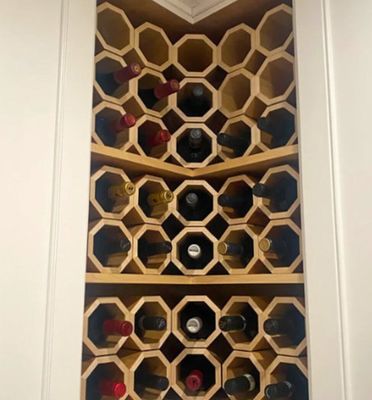 Tenitore di vino in legno impilabile in quantità elevata per scaffale di vino da bancone personalizzabile