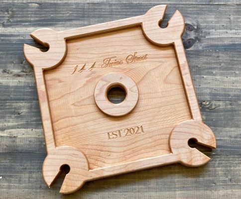 Logo personalizzato porta vino vassoio per servire il cibo con tipo in piedi bottiglia di vino Caddy