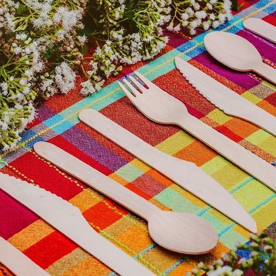 Set di posate in legno usa e getta La scelta perfetta per il tuo business eco-conscio