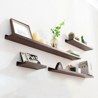 Ripiano galleggiante in legno massello montato a parete