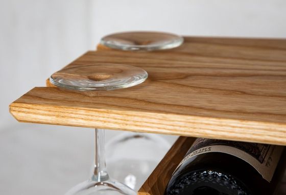 Logo personalizzato Reggiseno per vino in legno duro Portatore di vino in grande quantità per il bancone