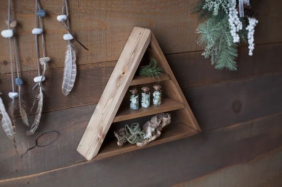 Arredamento per soggiorno in legno a mano montato su parete ripiano triangolare galleggiante 16&quot; o 18&quot; X3.2&quot; Design moderno