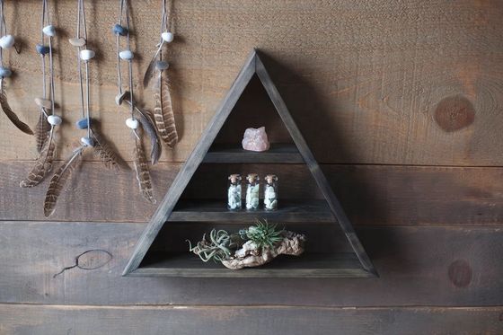 Arredamento per soggiorno in legno a mano montato su parete ripiano triangolare galleggiante 16&quot; o 18&quot; X3.2&quot; Design moderno