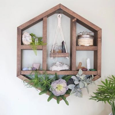 Scaffale geometrica galleggiante Disegno artigianale di favo di miele per un esagono di legno che risparmia spazio