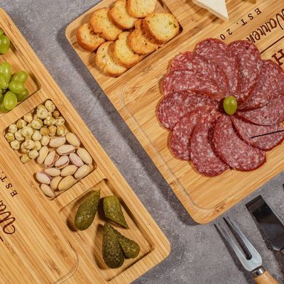 Tavola da taglio in bambù con scala e deposito