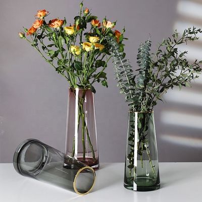Vaso di vetro verde in stile moderno in colore puro personalizzato per l'anniversario