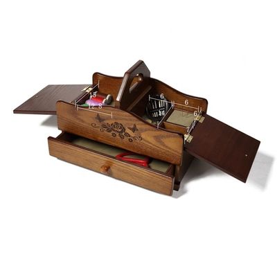 Conveniente scatola di cucitura in legno a strati con moderno pieghevole e facile organizzazione