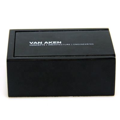 Scatola di imballaggio a base di dadi di legno nero per 9x6,7x3,8 cm