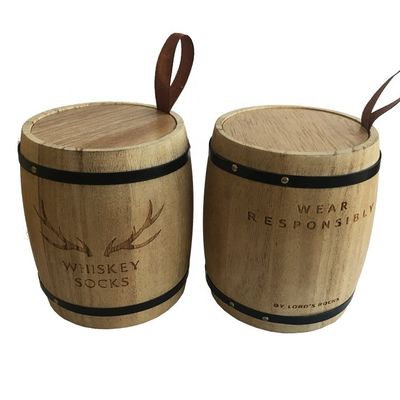Decorazione artigianale in botti di legno naturale con logo personalizzato accettabile e regalo