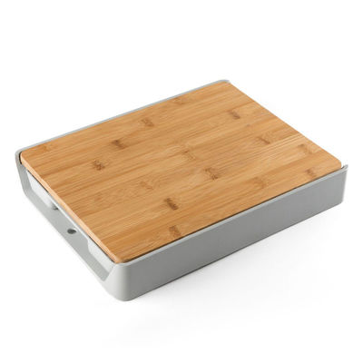 Comodo tabellone da taglio rettangolare di colore naturale in bambù per tagliare facilmente