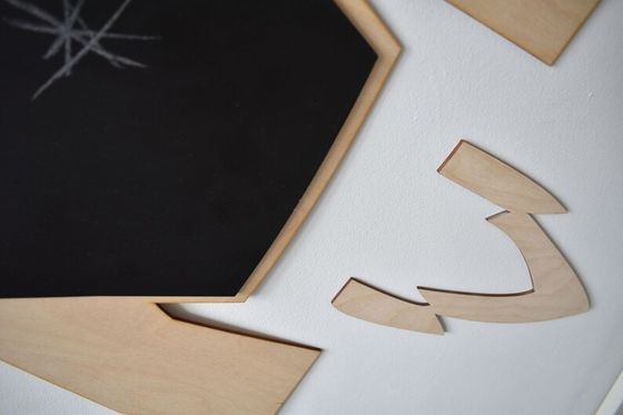 All-Season Toddler Montessori Rocket Tavola di gesso in legno con stelle in design moderno