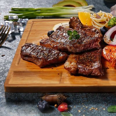 Tavola da taglio multifunzionale in bambù con 3 compartimenti e scanalature 43*32*1,8 cm