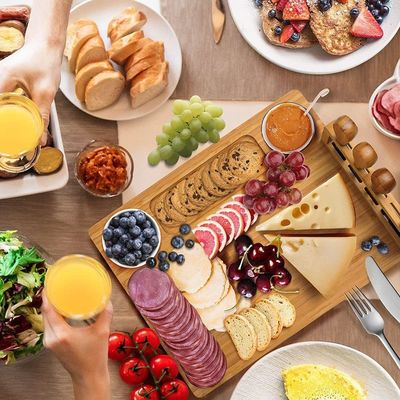 Coltelli da formaggio in acciaio inossidabile Set di carte di formaggio in bambù per la cioccolata e la preparazione