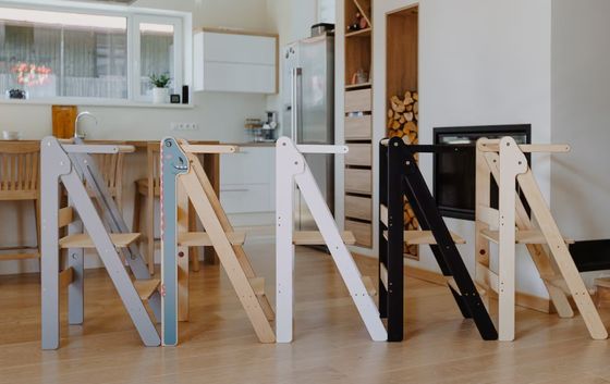 Scaffale pieghevole per l'apprendimento di dimensioni comuni o personalizzate Montessori