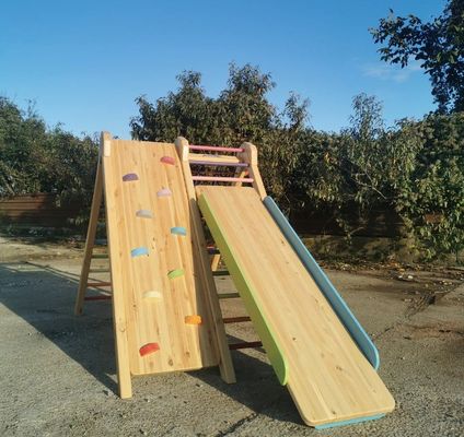 202404 Attrezzature di gioco per bambini in scivolo in legno per arrampicarsi e scivolare nel parco di divertimenti