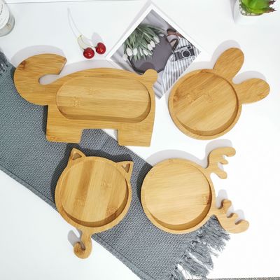 La piastra di aspirazione in legno è il modo perfetto per introdurre alimenti solidi al vostro bambino